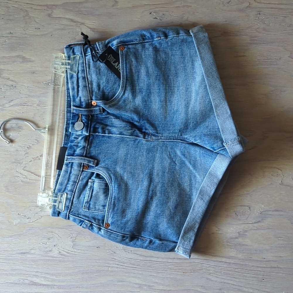 BLANKNYC The Perry High Waist Denim Mom Shorts in So Yesterday Size 24 NEW